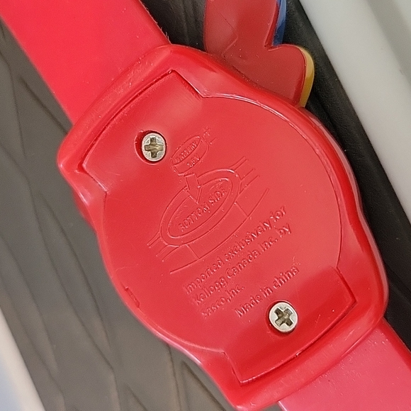 Kellogg's TOUCAN SAM Digital Wristwatch toy for kids - Picture 5 of 5